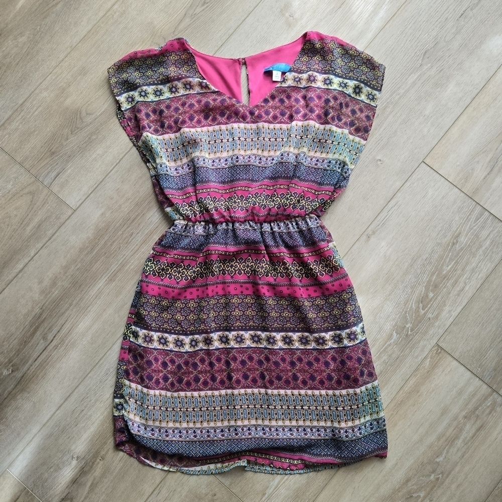 EUC Women's Small Pattern multicolor mini dress back detail Buttons Cinch Waist